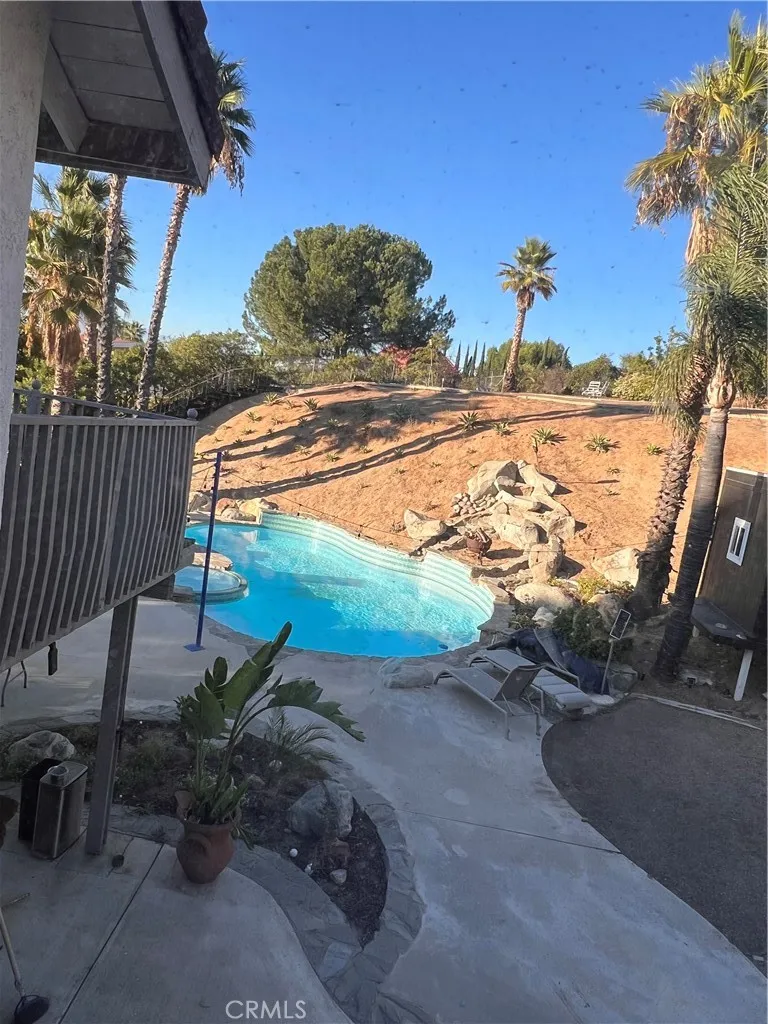 7158 Golden Vale, Riverside, California 92506 home-pic-24