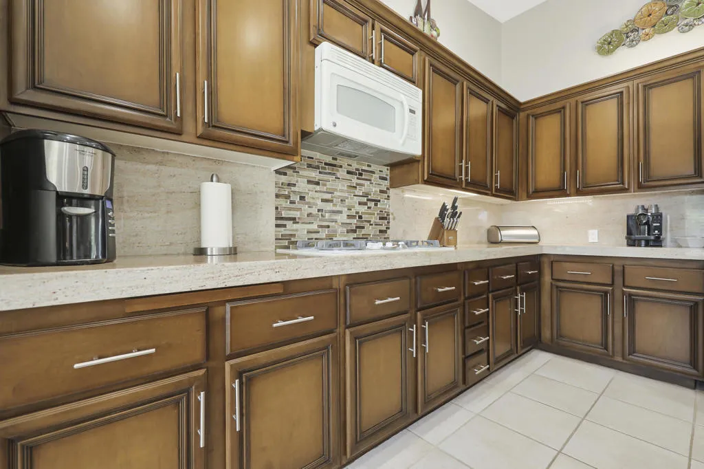 54 Sutton Place E, Palm Desert, California 92211 home-pic-9