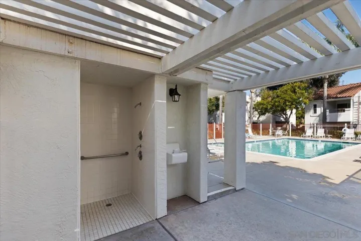 13330 Caminito Ciera 22, San Diego, California 92129