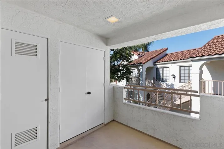 13330 Caminito Ciera 22, San Diego, California 92129