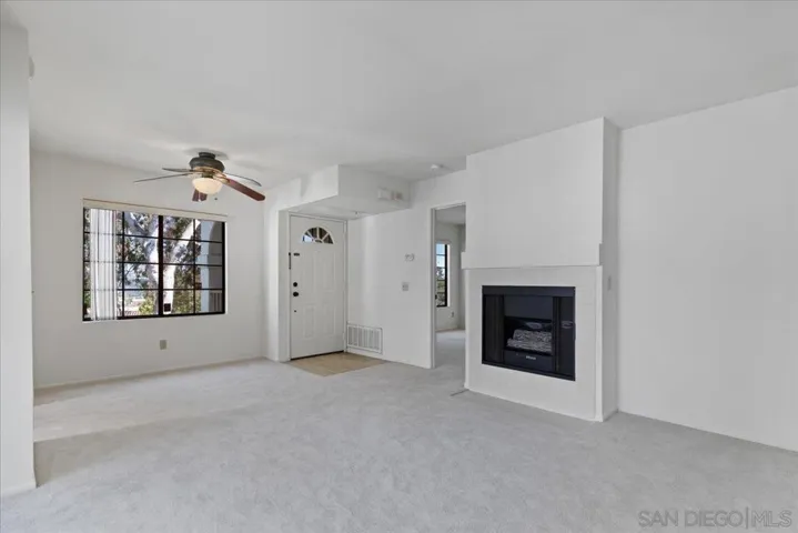 13330 Caminito Ciera 22, San Diego, California 92129