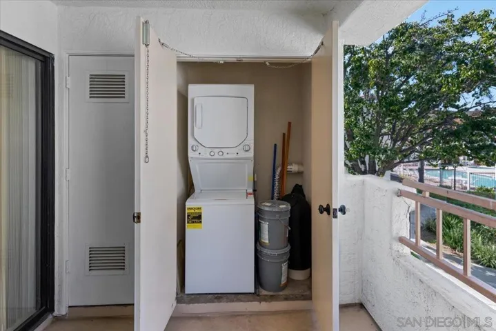 13330 Caminito Ciera 22, San Diego, California 92129