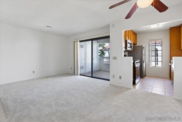 13330 Caminito Ciera 22, San Diego, California 92129