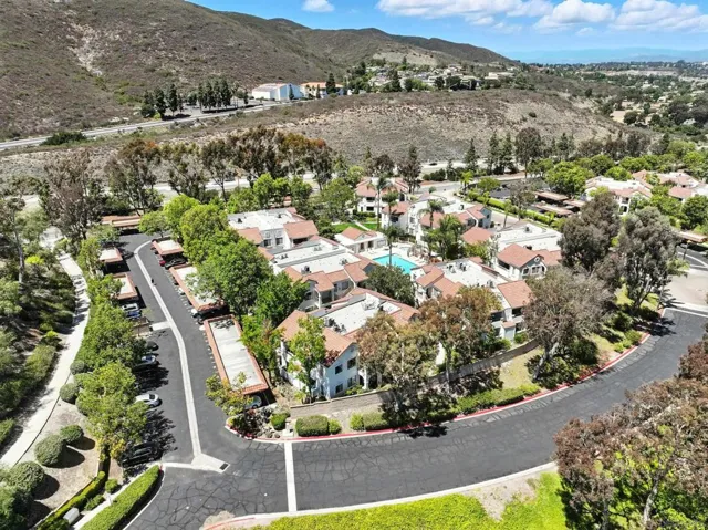 13330 Caminito Ciera 22, San Diego, California 92129