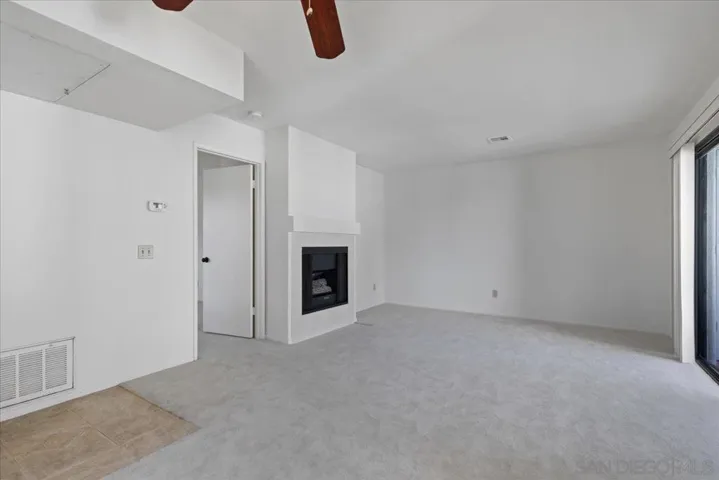 13330 Caminito Ciera 22, San Diego, California 92129