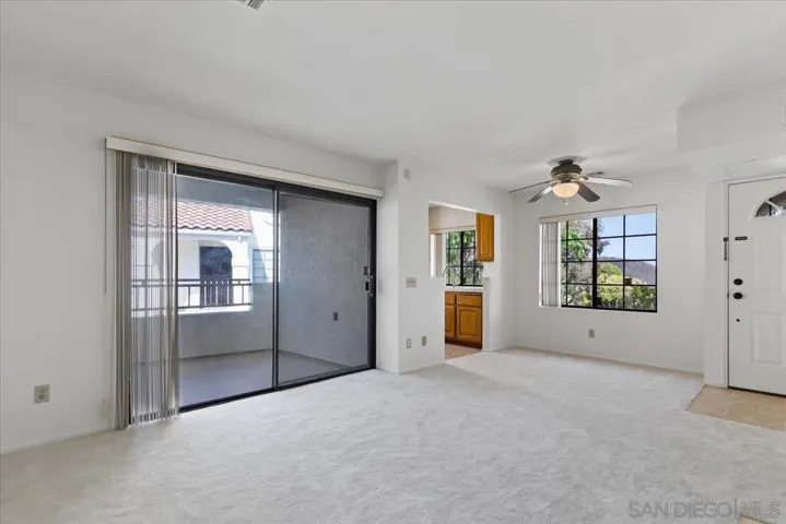 13330 Caminito Ciera 22, San Diego, California 92129