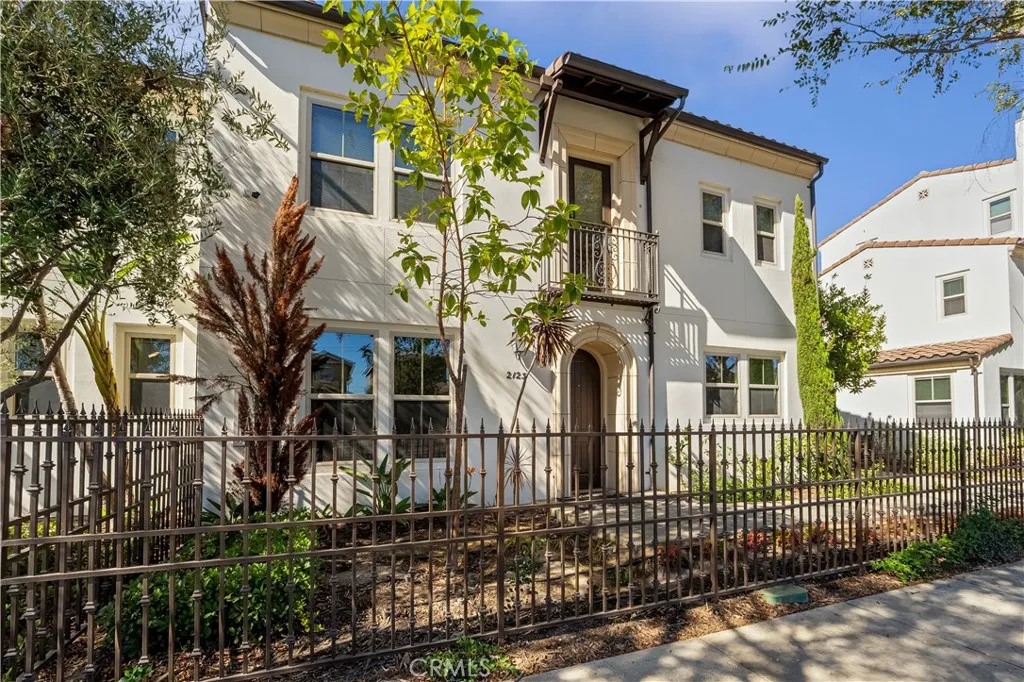 2123 Atlantic, Long Beach, California 90806 home-pic-1
