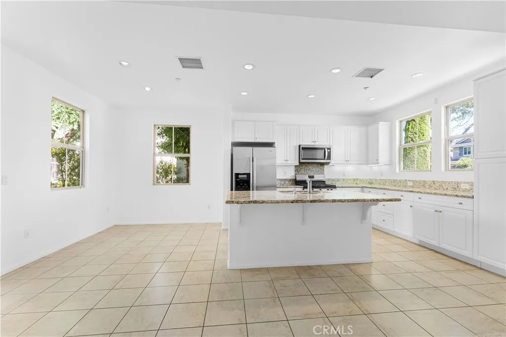 2123 Atlantic, Long Beach, California 90806 home-pic-9