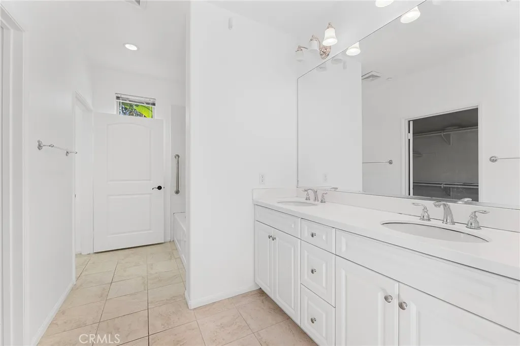 2123 Atlantic, Long Beach, California 90806 home-pic-18