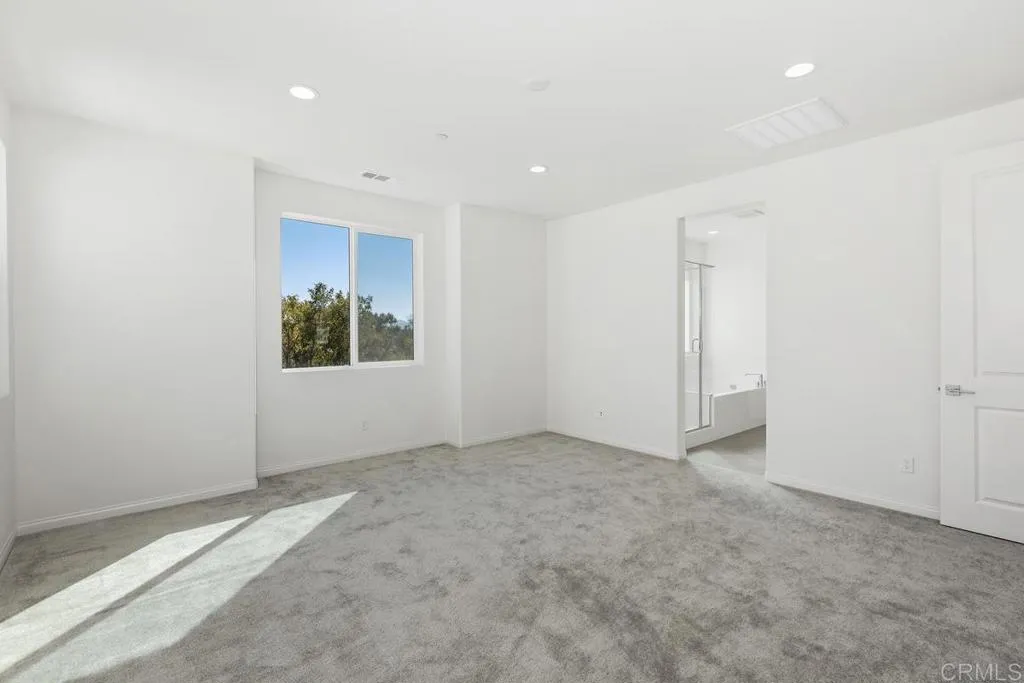 10349 River Bluff Drive, Santee, California 92071 home-pic-15