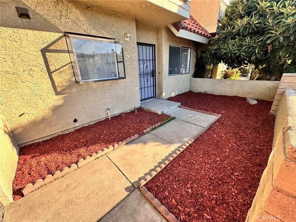 1667 E Kingsley, Pomona, California 91767 home-pic-0