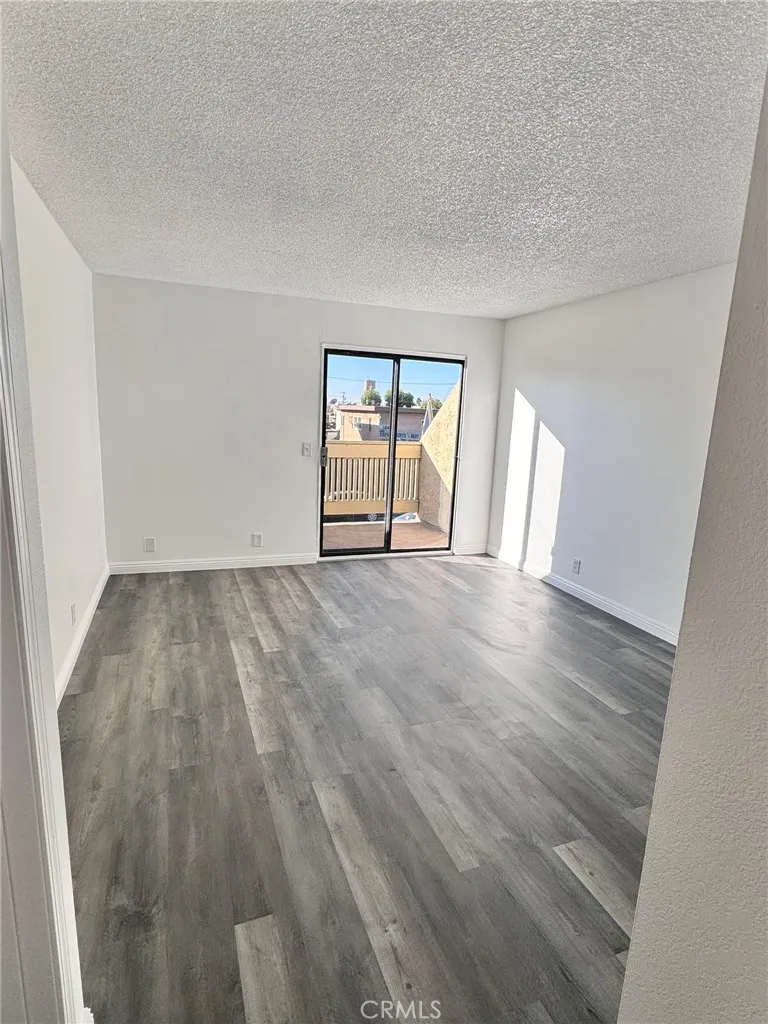1667 E Kingsley, Pomona, California 91767 home-pic-6