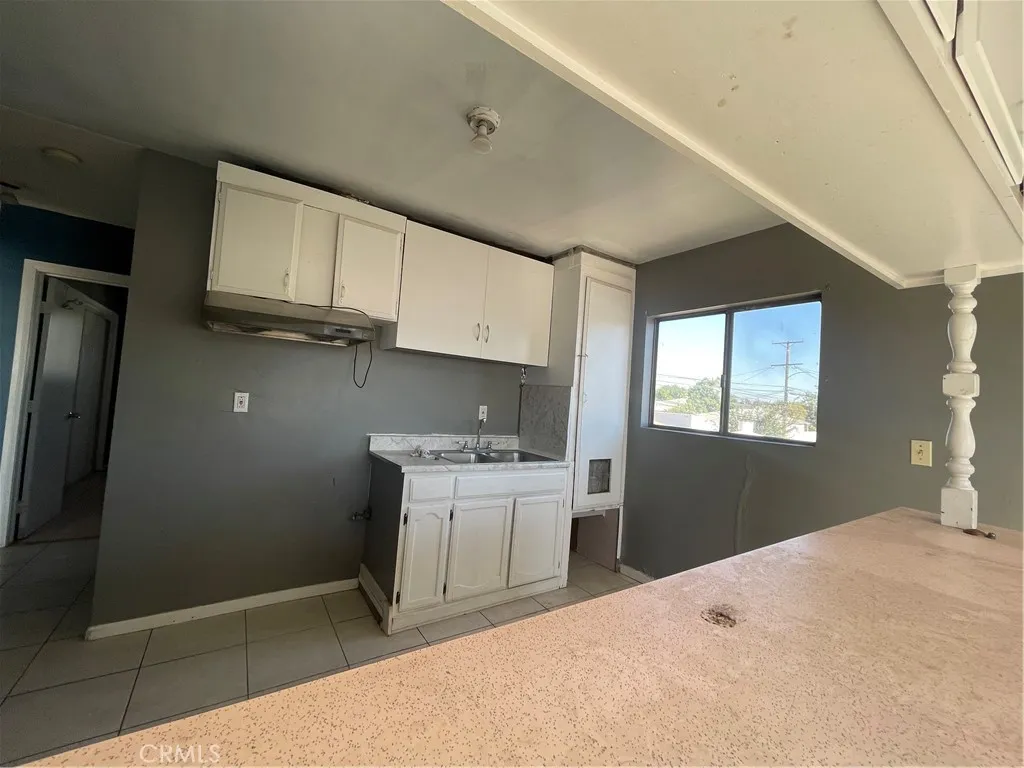 5609 E Beverly Boulevard, East Los Angeles, California 90022 home-pic-17