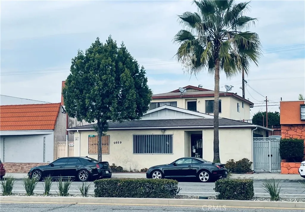 5609 E Beverly Boulevard, East Los Angeles, California 90022 home-pic-1