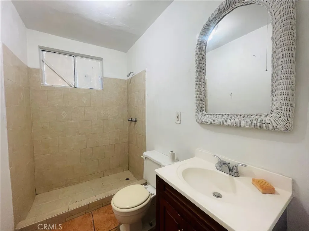 5609 E Beverly Boulevard, East Los Angeles, California 90022 home-pic-15