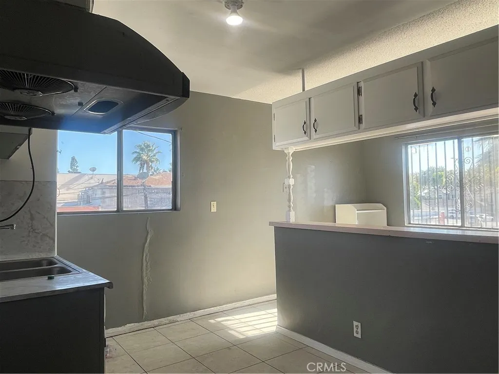 5609 E Beverly Boulevard, East Los Angeles, California 90022 home-pic-16