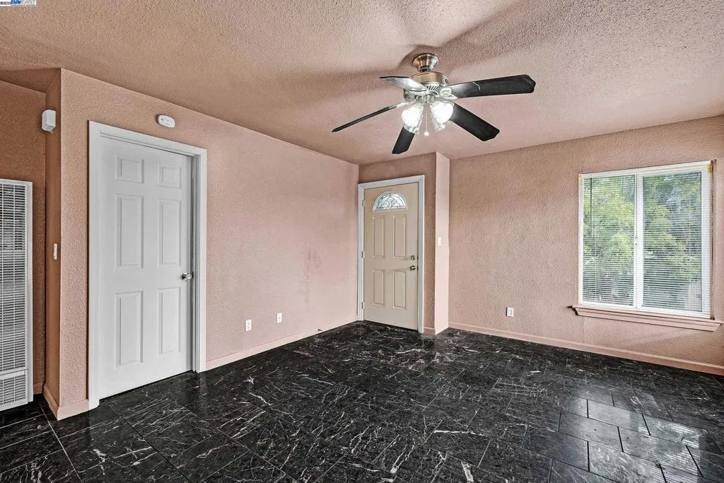 2607 23rd Ave, Oakland, California 94606 home-pic-22