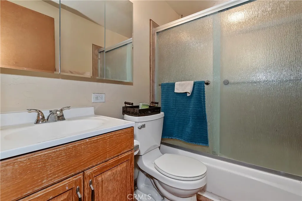 42559 Cedar, Big Bear Lake, California 92315 home-pic-8