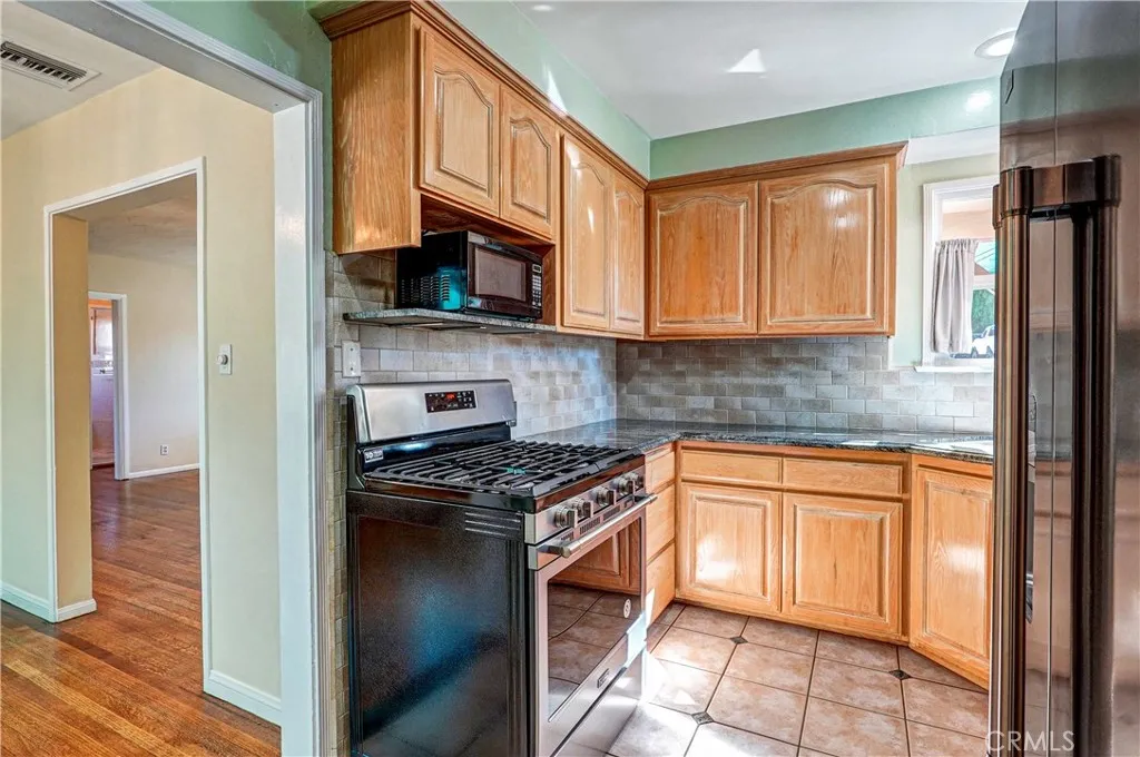 7541 Hillrose St., Tujunga, California 91042 home-pic-14