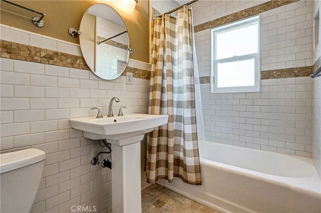 7541 Hillrose St., Tujunga, California 91042 home-pic-16