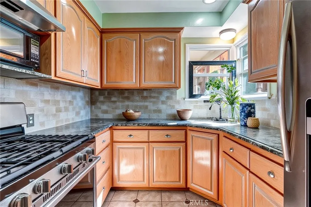 7541 Hillrose St., Tujunga, California 91042 home-pic-13