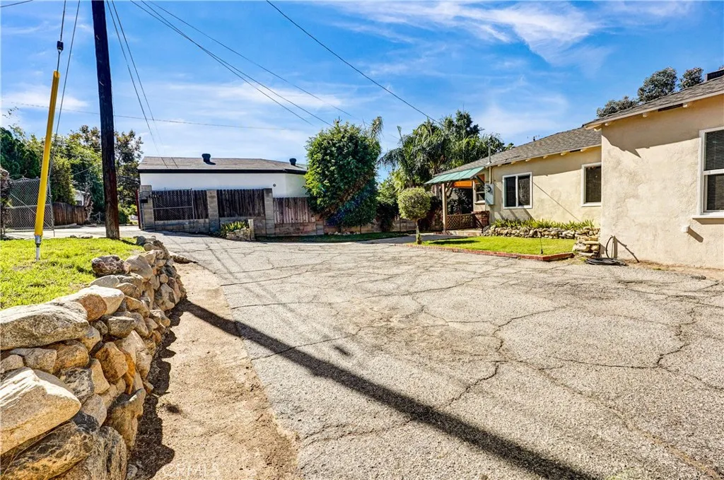 7541 Hillrose St., Tujunga, California 91042 home-pic-24