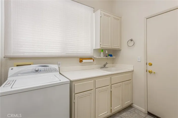 35377 Shade Tree Road, Yucaipa, California 92399