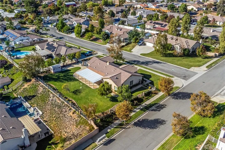 35377 Shade Tree Road, Yucaipa, California 92399