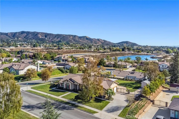 35377 Shade Tree Road, Yucaipa, California 92399