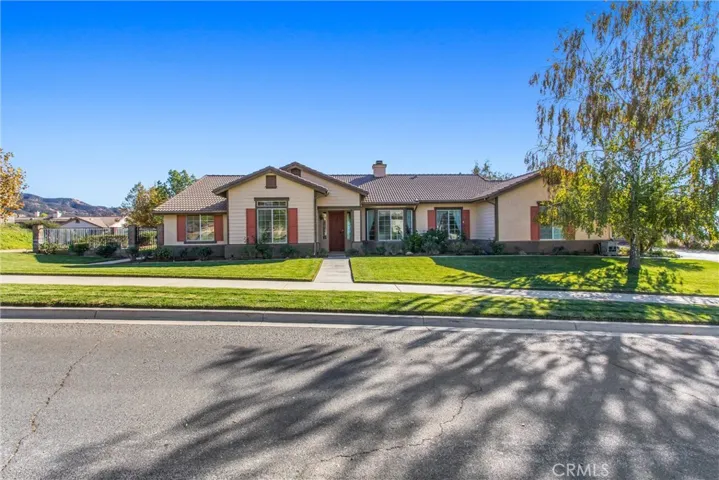 35377 Shade Tree Road, Yucaipa, California 92399