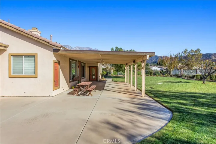 35377 Shade Tree Road, Yucaipa, California 92399
