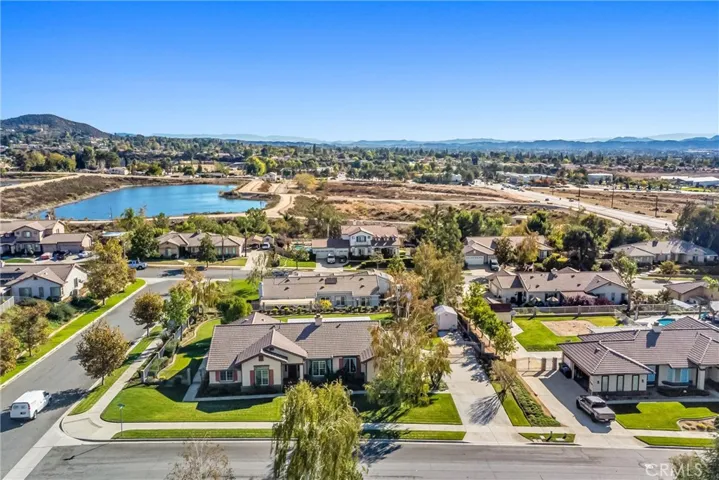 35377 Shade Tree Road, Yucaipa, California 92399