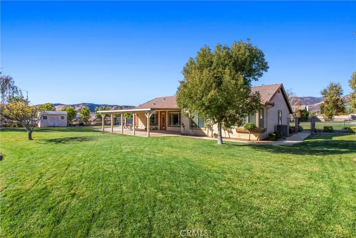 35377 Shade Tree Road, Yucaipa, California 92399