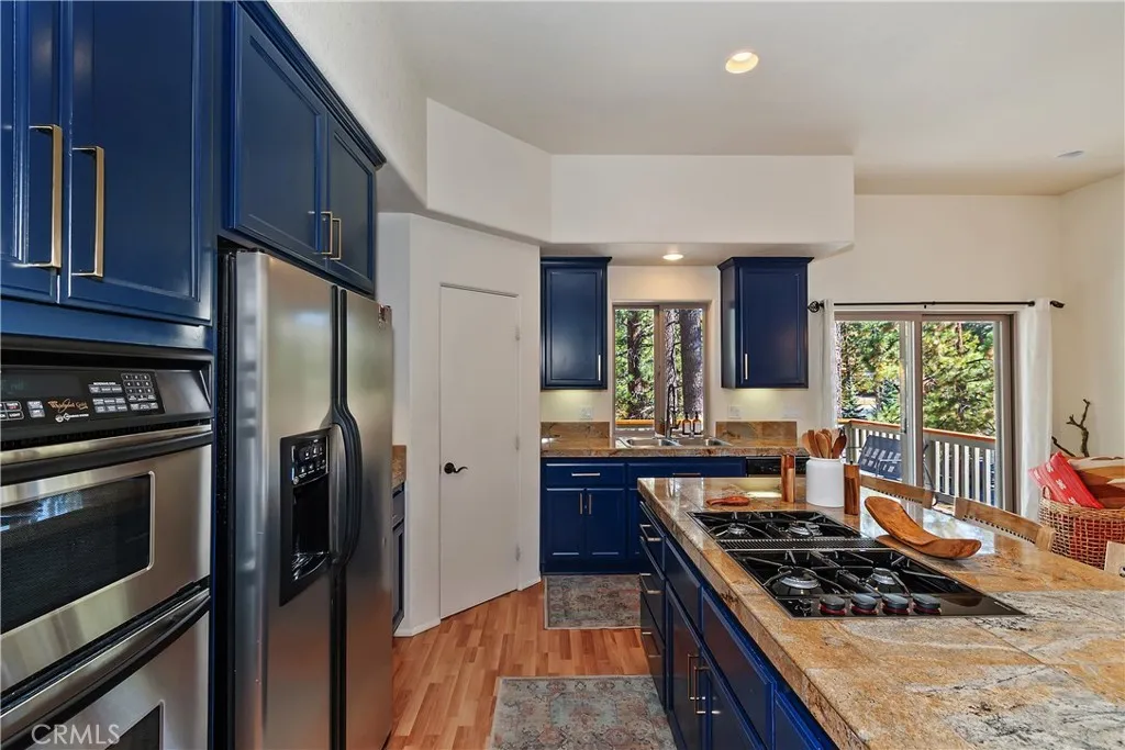317 Oriole, Big Bear Lake, California 92315 home-pic-16