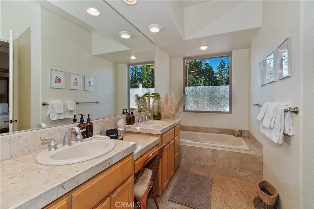 317 Oriole, Big Bear Lake, California 92315 home-pic-29