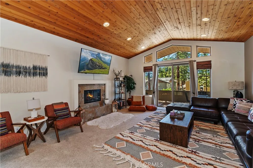 317 Oriole, Big Bear Lake, California 92315 home-pic-5