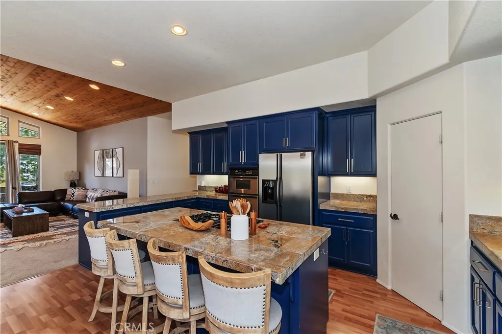 317 Oriole, Big Bear Lake, California 92315 home-pic-14