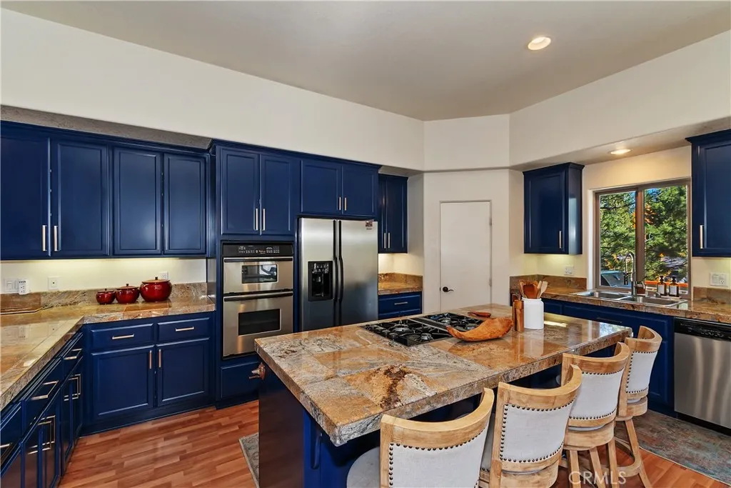 317 Oriole, Big Bear Lake, California 92315 home-pic-13