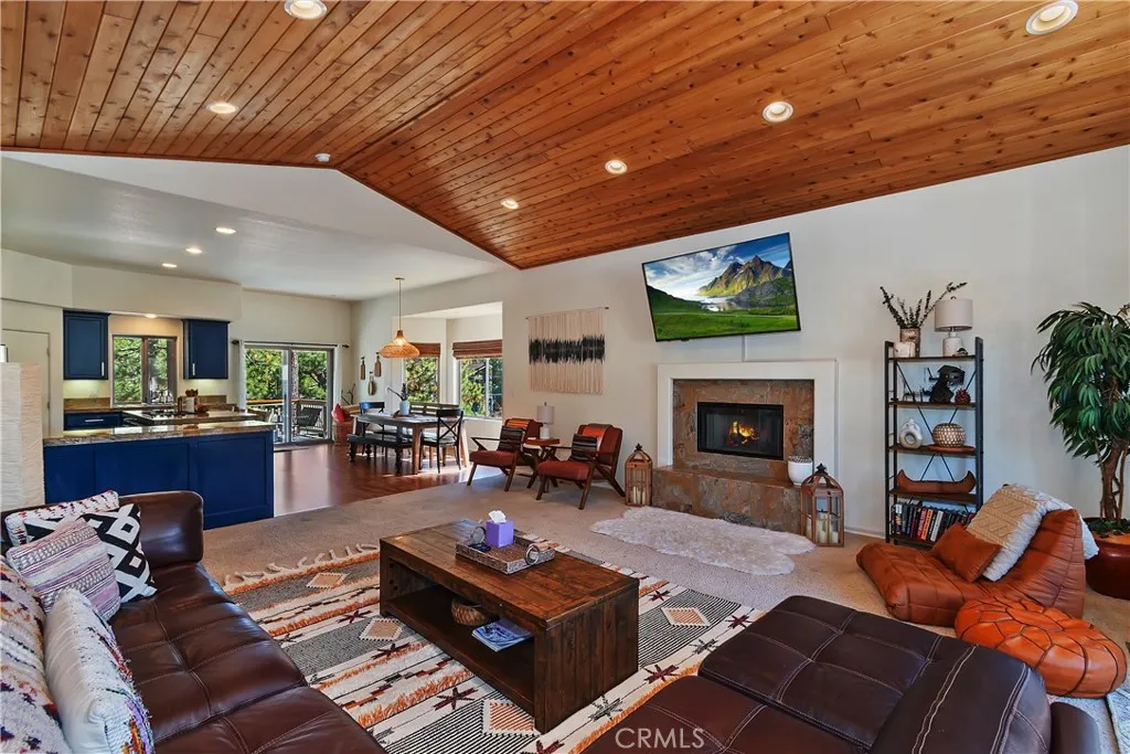 317 Oriole, Big Bear Lake, California 92315 home-pic-8