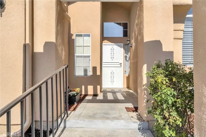 645 E Champlain Drive 106, Fresno, California 93730