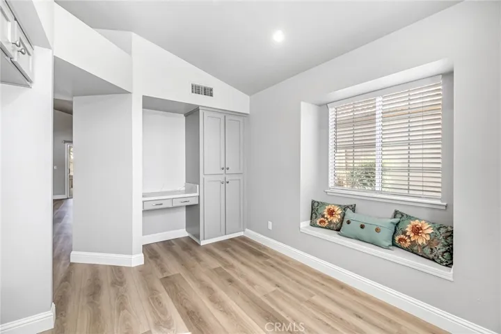 645 E Champlain Drive 106, Fresno, California 93730