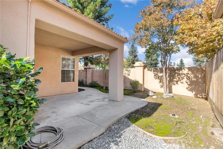 645 E Champlain Drive 106, Fresno, California 93730