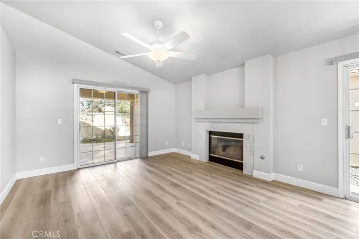 645 E Champlain Drive 106, Fresno, California 93730