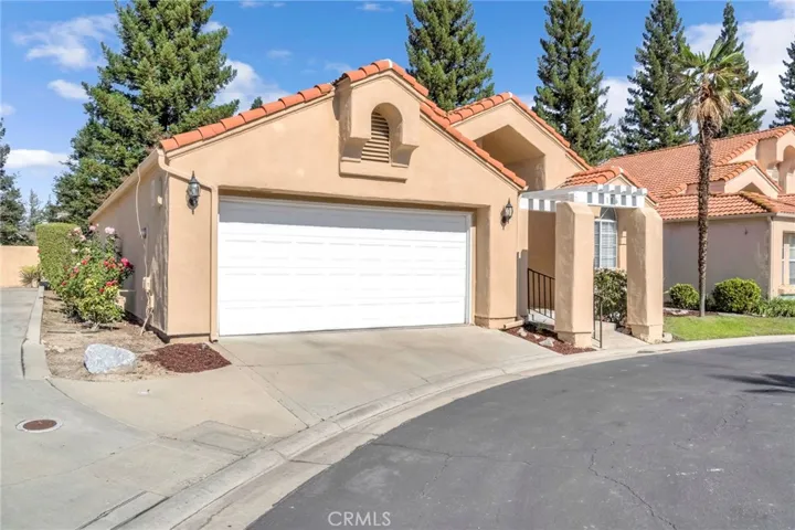 645 E Champlain Drive 106, Fresno, California 93730