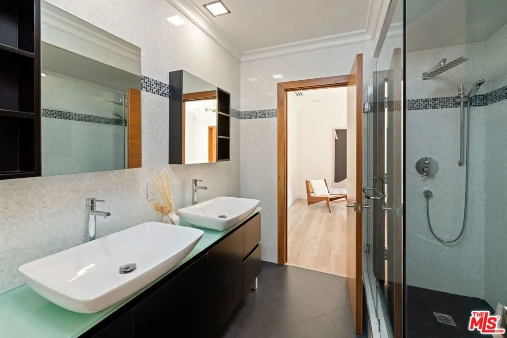 9991 Liebe Drive, Beverly Hills, California 90210 home-pic-26