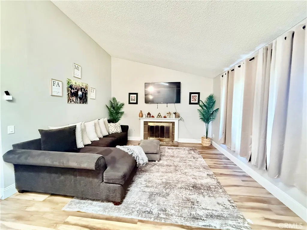 15143 Jacquetta, Moreno Valley, California 92551 home-pic-5