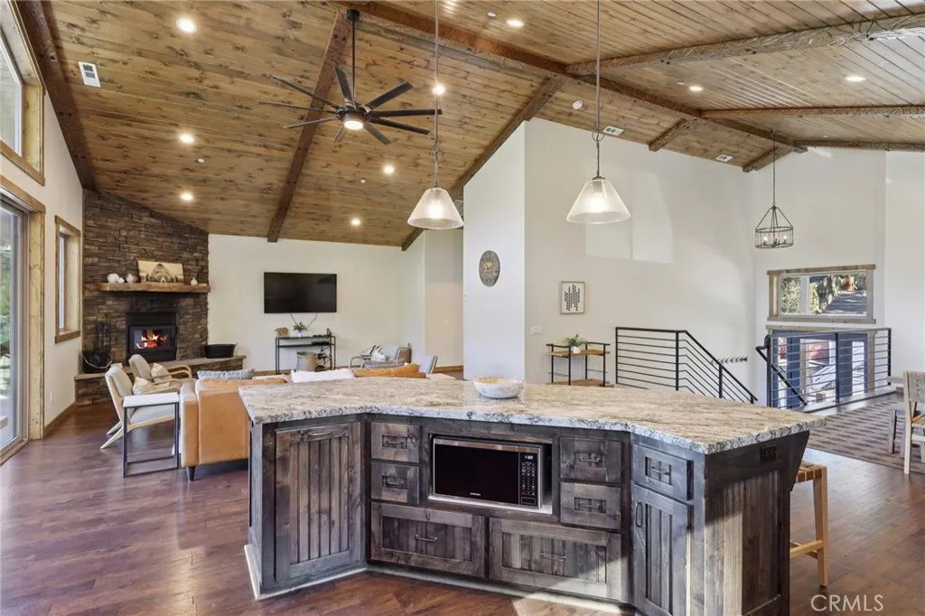 760 Tehama Drive, Big Bear Lake, California 92315 home-pic-12