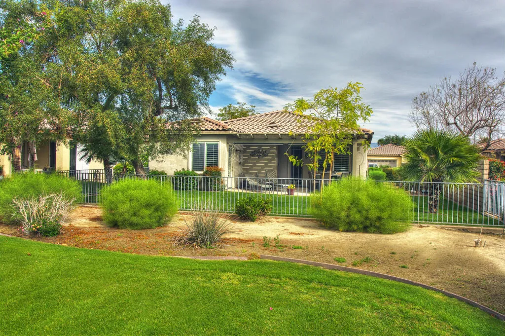 82087 Hopkins Drive, Indio, California 92201 home-pic-34