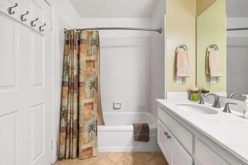 296 Castellana S, Palm Desert, California 92260 home-pic-16