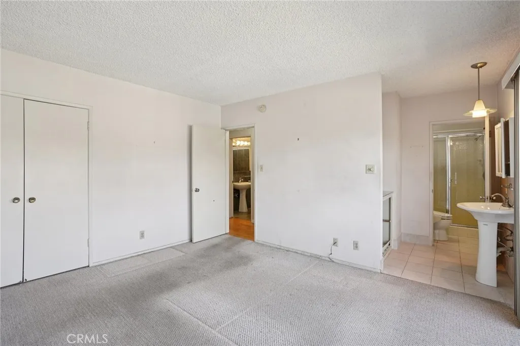 2305 Silver Ridge Avenue, Los Angeles, California 90039 home-pic-26